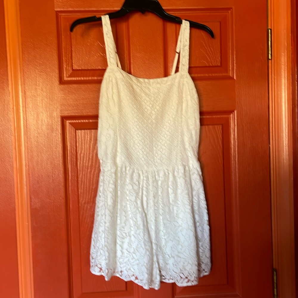 Abercrombie & Fitch Lace Romper Lined Adjustable Straps - Large - White EUC
